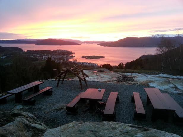 Skanevik Fjordhotel Екстериор снимка